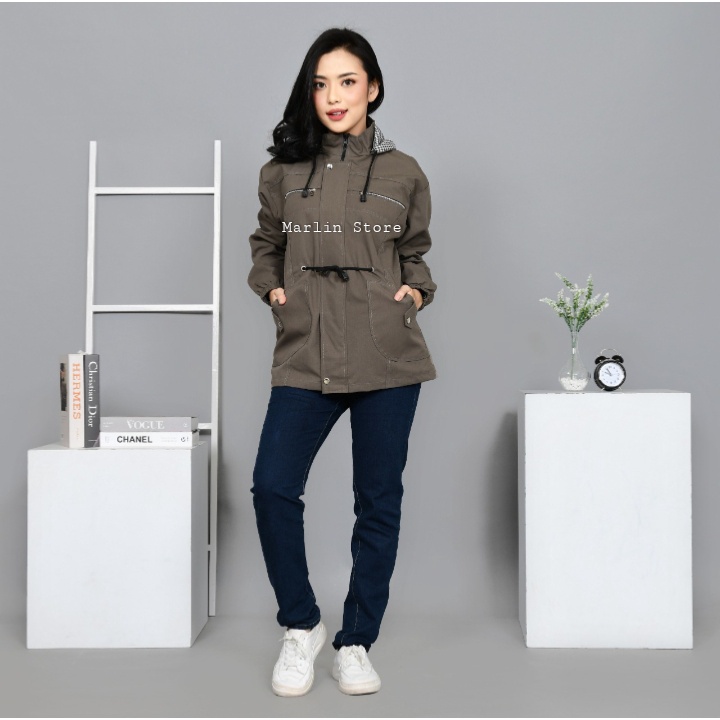 Jaket Parka Wanita Jumbo  LD 120 - Ld 130 - Ld 140 Kekinian Terbaru Bolak Kalik