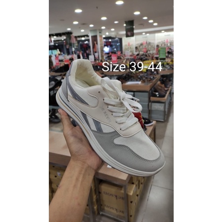 sepatu cowok merk Dr. Kevin