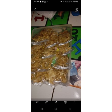 

rempeyek kacang gurihh