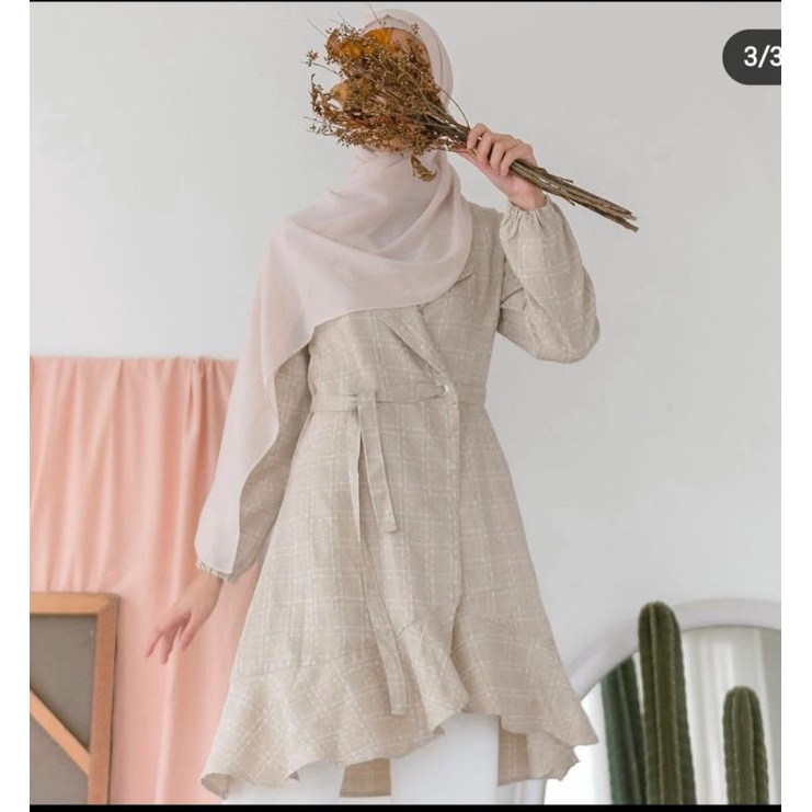 Preloved Amira Outer by Heylocal.id