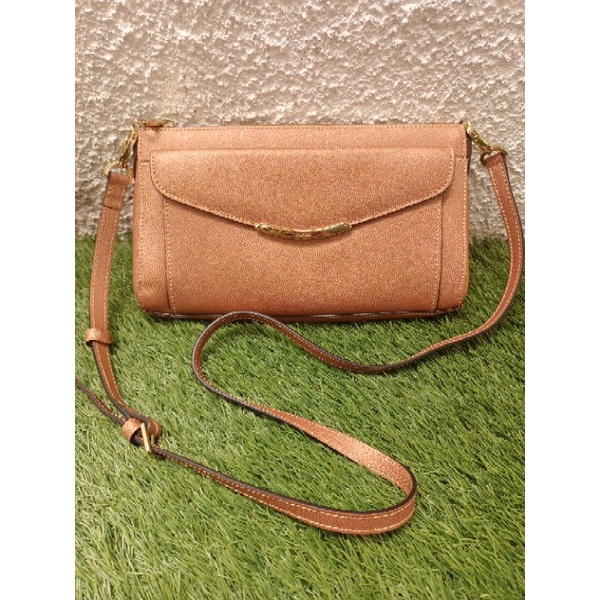 Preloved BONIA Shoulder bag | Sling bag | nego sampe jadi