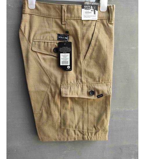 Tren Terbaru CELANA CARGO PENDEK ATAS LUTUT VOLCOM LIKE ORI FULL ACC//CELANA PENDEK CARGO