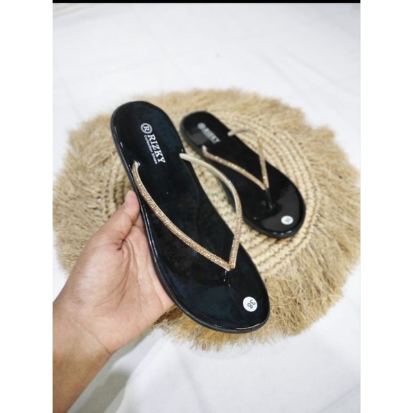 Sandal Japit Wanita terbaru/Sandal Wanita kekinian