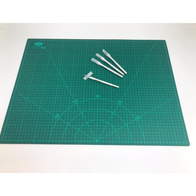 

Terlaris [Paket Hemat] Cutting Mat A2 Double Side & Pen Cutter Design Knife Termurah