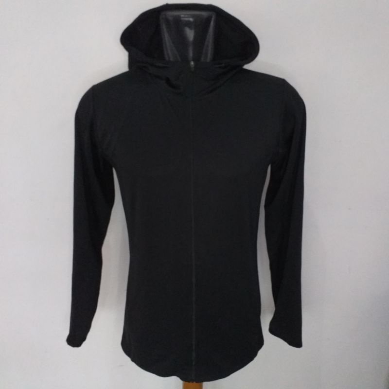 JACKET RUNNING GLOBAL UNIQLO SPORT