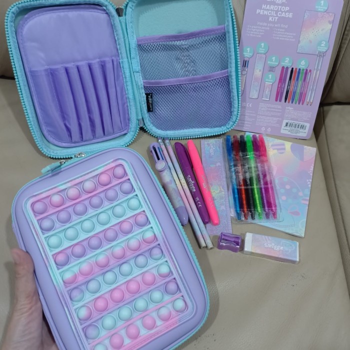 

KOTAK PENSIL SMIGGLE PENCIL CASE STATIONERY SET POP IT PEREMPUAN LAKI