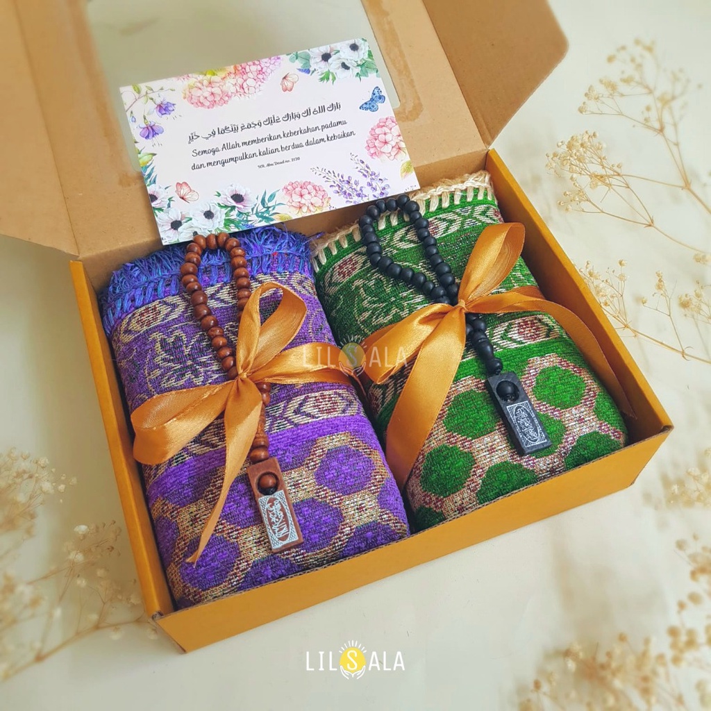 [BCRTG2] HAMPERS KADO PERNIKAHAN  KADO PENGANTIN SAJADAH TURKI COUPLE  FREE TASBIH PACKING BOX