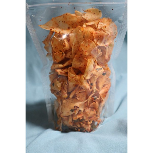 

keripik singkong pedas nampooolll daun jeruk