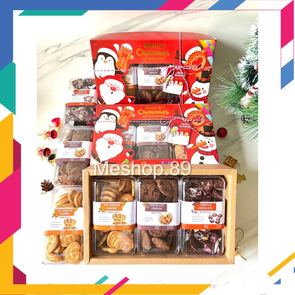 

SPECIAL NATAL DAN TAHUN BARU 2022 /READY STOCK HAMPERS PARCEL NATAL PRREMIUM | KADO HAMPERS CHRISTMAS ISI 3 JAR BESAR SPESIAL COOKIES DOUBLE CHOCOLATE, ALMOND COOKIES DAN TRUFFLE CHOCOLATE FREE PACKING BUBLEWRAP TEBAL