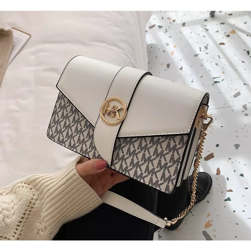 Tas slempang bahu wanita