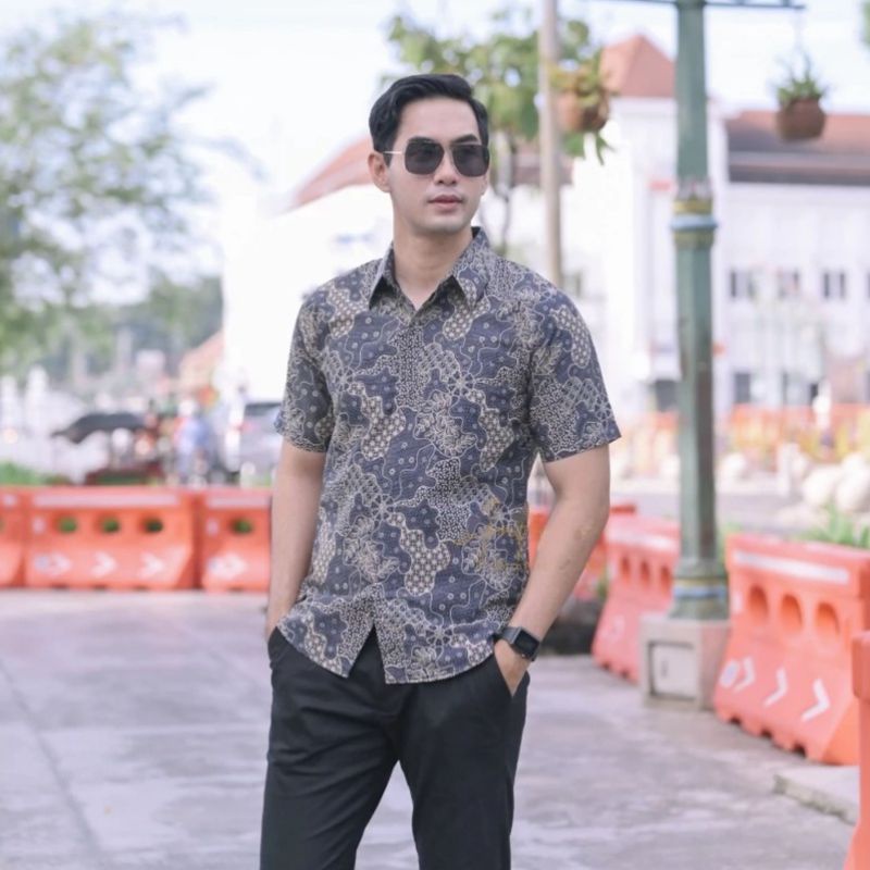KEMEJA BATIK PRIA AJI SAKA SLIMFIT LAPIS FURING