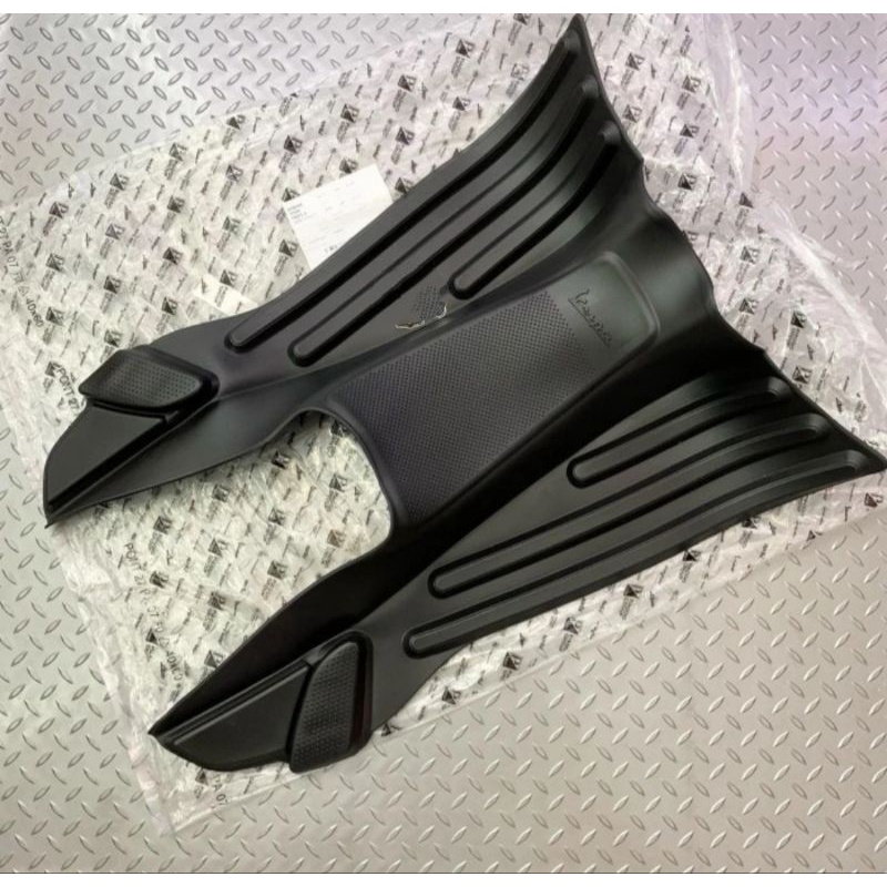 Floormat / Karpet Lantai Vespa LX LXV dan S125 iGet Aksesoris
