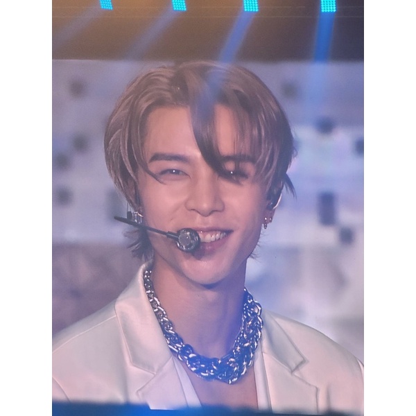 [ DP ] | Medium K-Pop Things made by Dhuhayu (101k-200k)