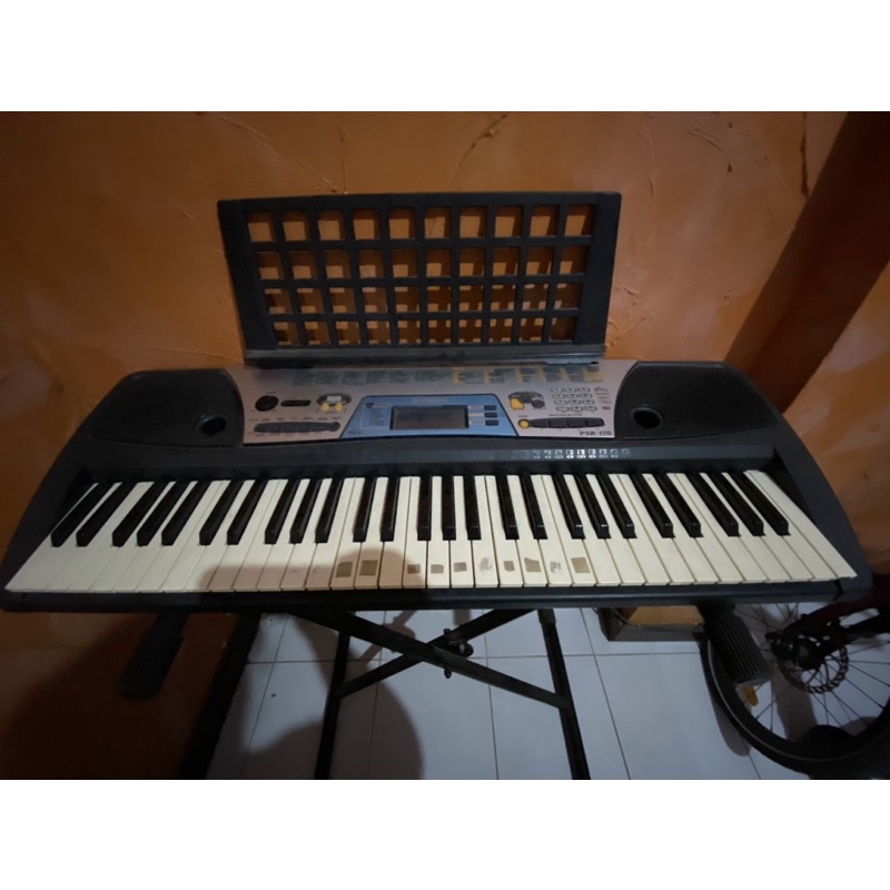 Piano / Keyboard Yamaha PSR-170