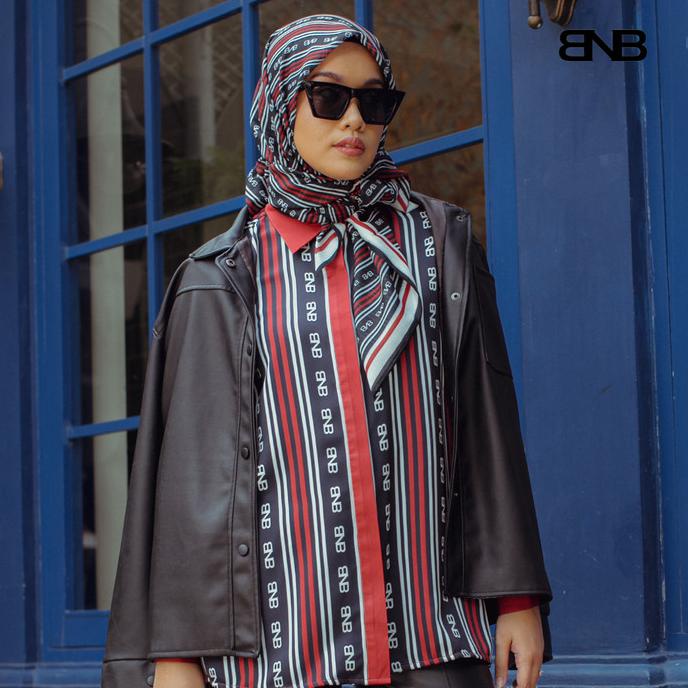 Brand No Brand - Monogram Lines Top