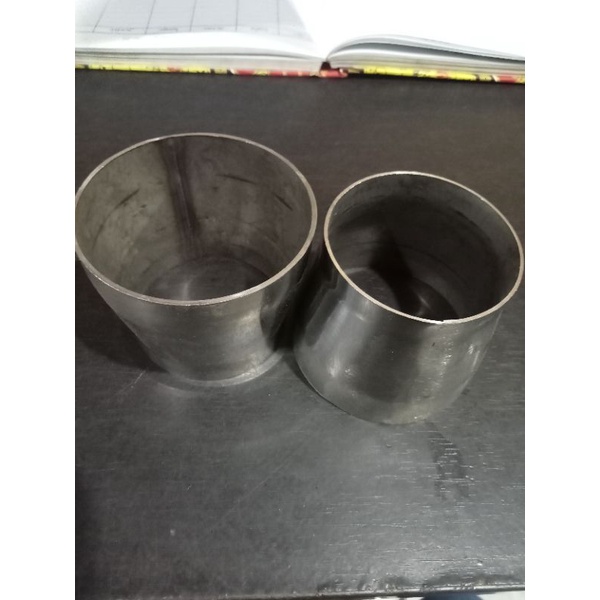 REDUCER steanless 2-1/2 inch ke 3 inch