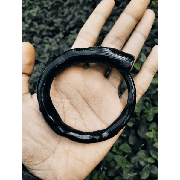 Akar bahar hitam berserat