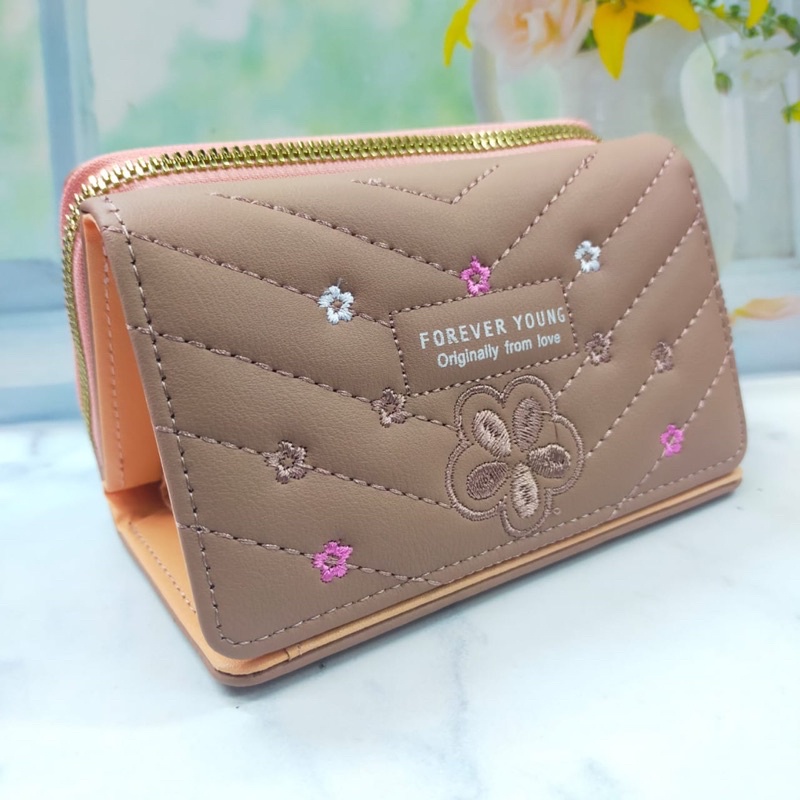 DOMPET WANITA BORDIR SEDANG IMPORT KOREAN STYLE UKURAN PANJANG SEDANG MODEL LIPAT 3 DENGAN RESLETING/ZIPPER