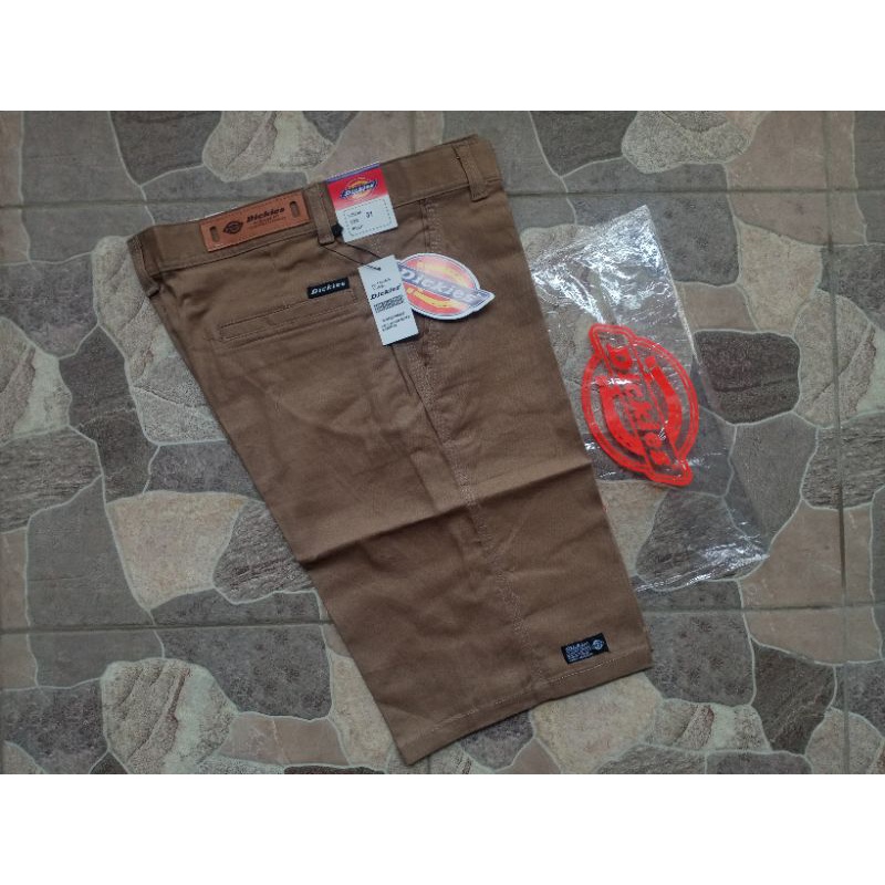 Celana Chino Pria Pendek Mocca Dickies Premium Full Acc