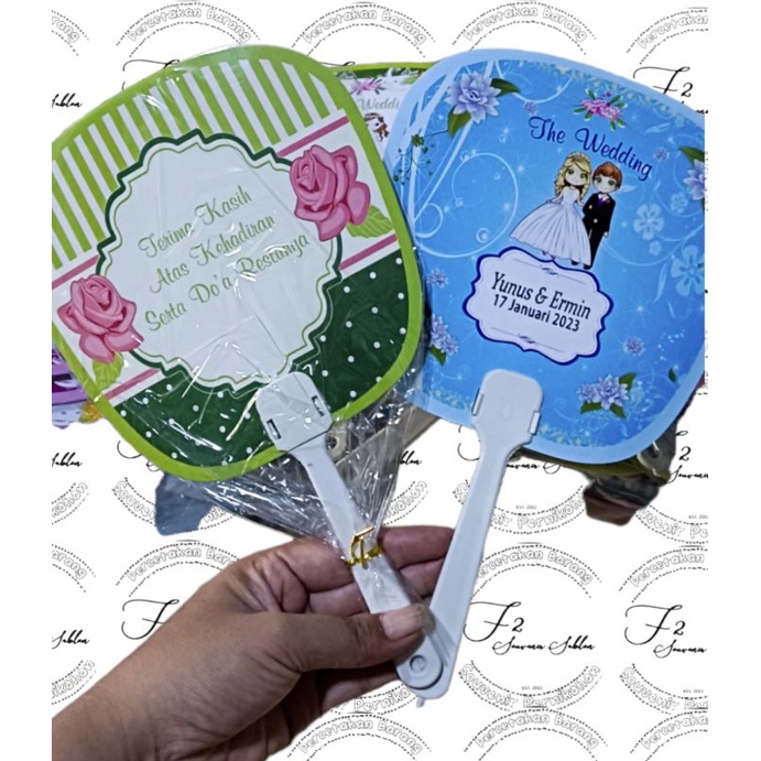Souvenir kipas wedding motif pengantin+kemas plastik free sablon nama