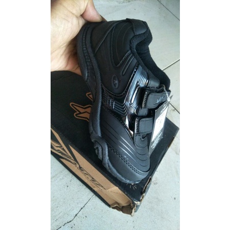 Sepatu anak ATT