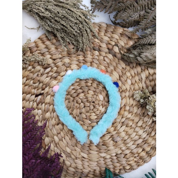 Bando Bulu Pompom Bisa Pilih Warna Aksesoris Rambut Perempuan