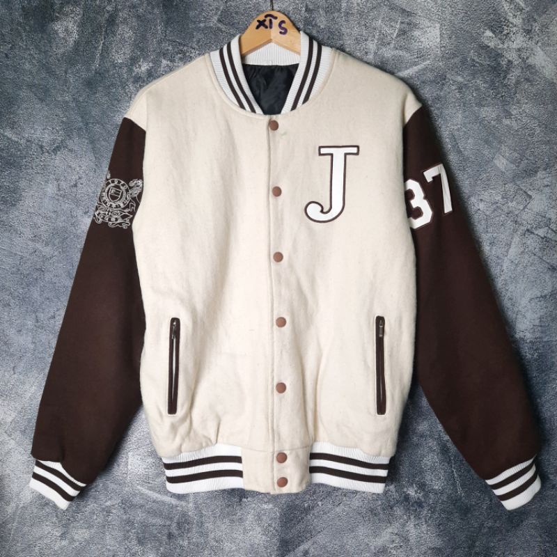 VARSITY UNIV