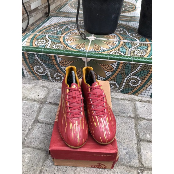 SPECS LIGHTSPEED REBORN FG / MAROON