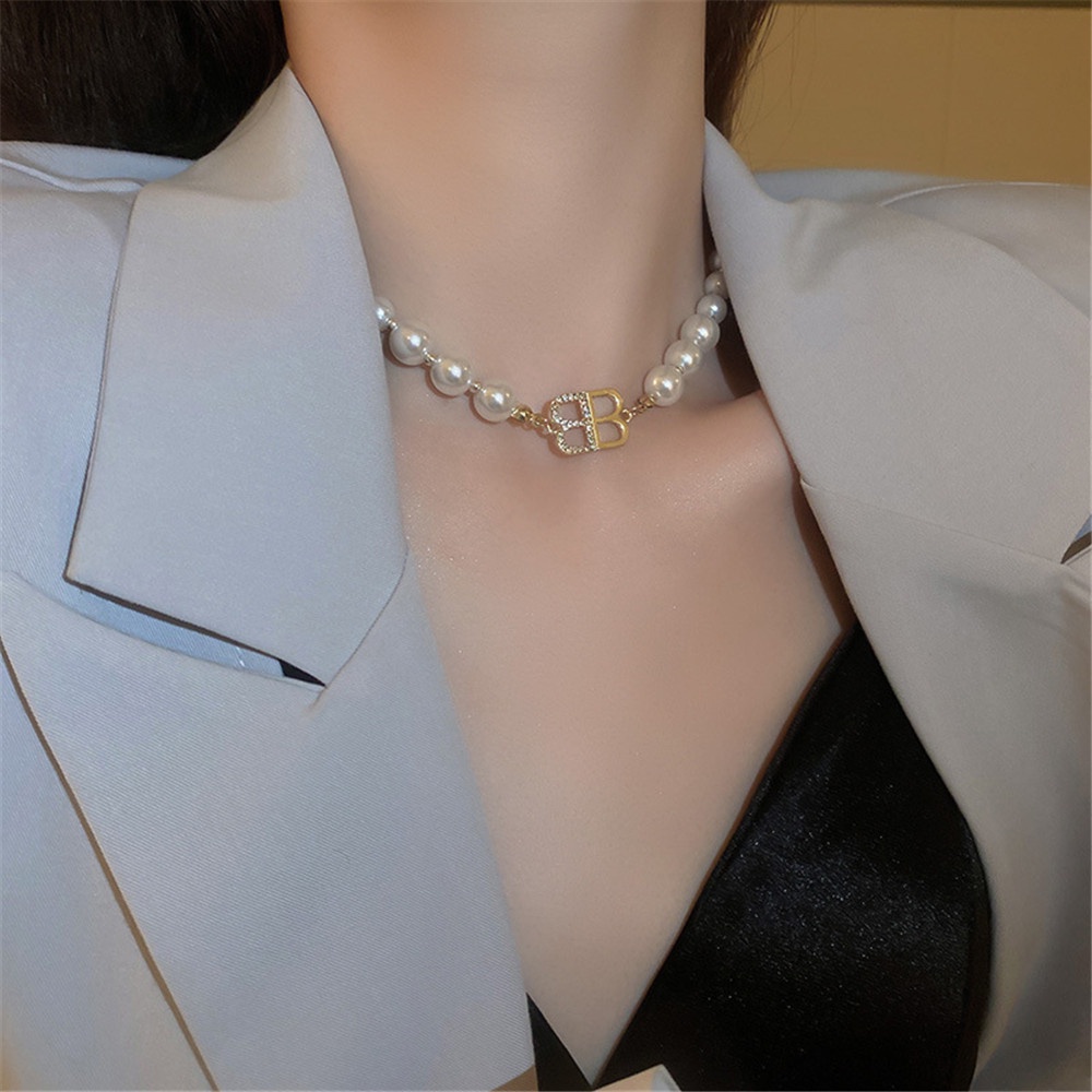 Ins Korea Mutiara Manik-Manik Huruf Chocker Kalung Mutiara Untuk Wanita Hadiah Hari Valentine Perhiasan Pesta Mewah