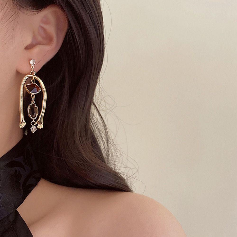 Mxbeauty Anting Wanita Trendi Pesona Indah Fashion Perhiasan Niche Desain Gadis Hadiah Berlian Imitasi Temperamen Abstrak Gaya Seni Gaya Perancis Menjuntai Anting-Anting