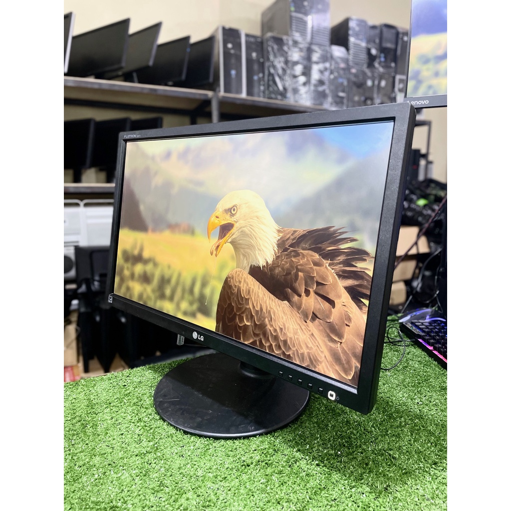 Monitor LED 24 inch LG Flatron E2411PU (Second Mulus)