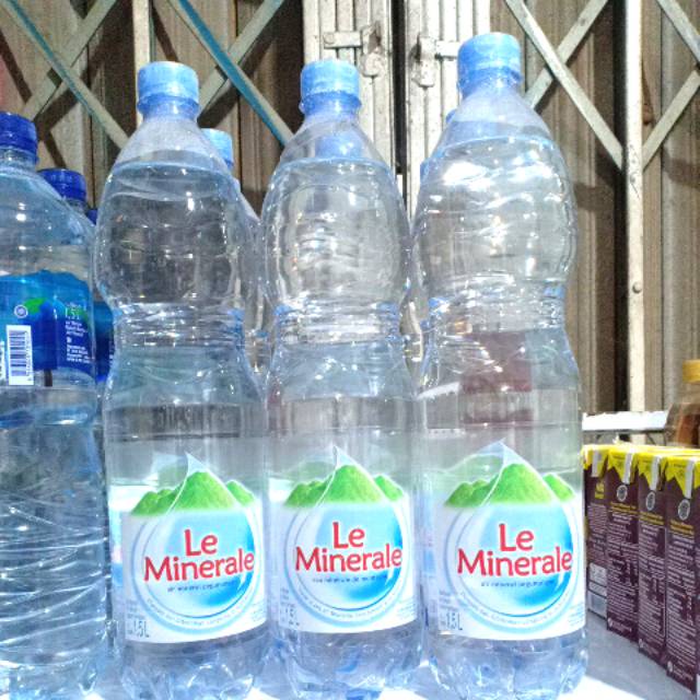 

LE MINERALE Air Mineral Botol 1500ml (1.5L)