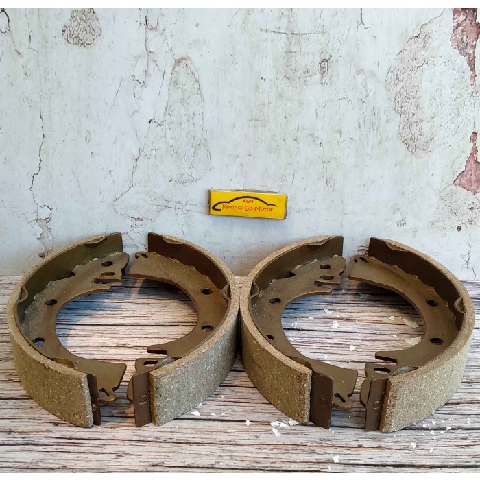 BRAKE SHOE KAMPAS REM BELAKANG LANCER 81-84 KGW K-636