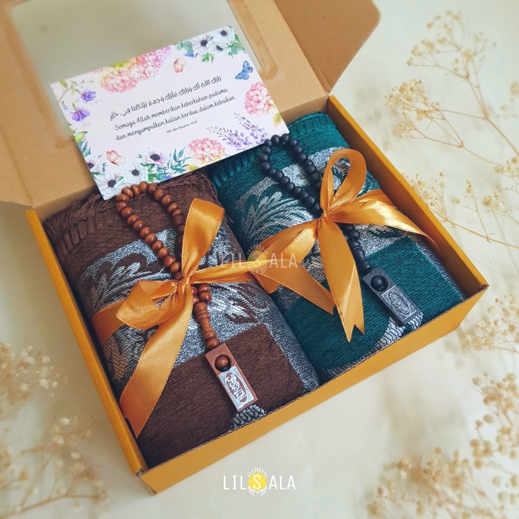 [BCRTG2] HAMPERS KADO PERNIKAHAN  KADO PENGANTIN SAJADAH TURKI COUPLE  FREE TASBIH PACKING BOX