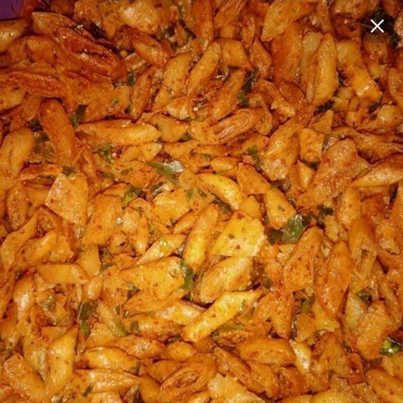 

lumpia kering pedas asin daun jeruk 250gr