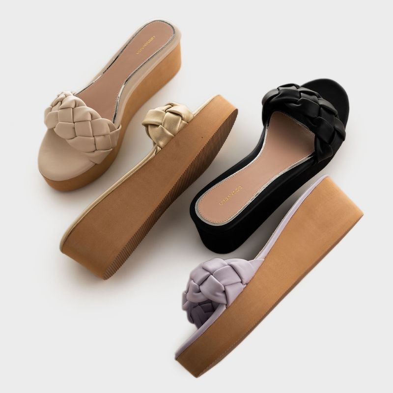 URBAN & CO  WEDGES EVINA