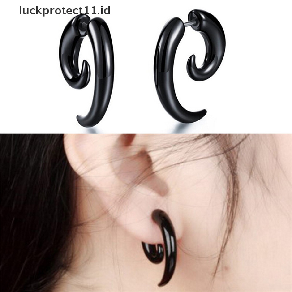 /Fashion Hot// Fashion// Fashion Keren Punk Stud Earrings Rock Pria Anting Hitam Wanita PVC Anti Alergi Anting.