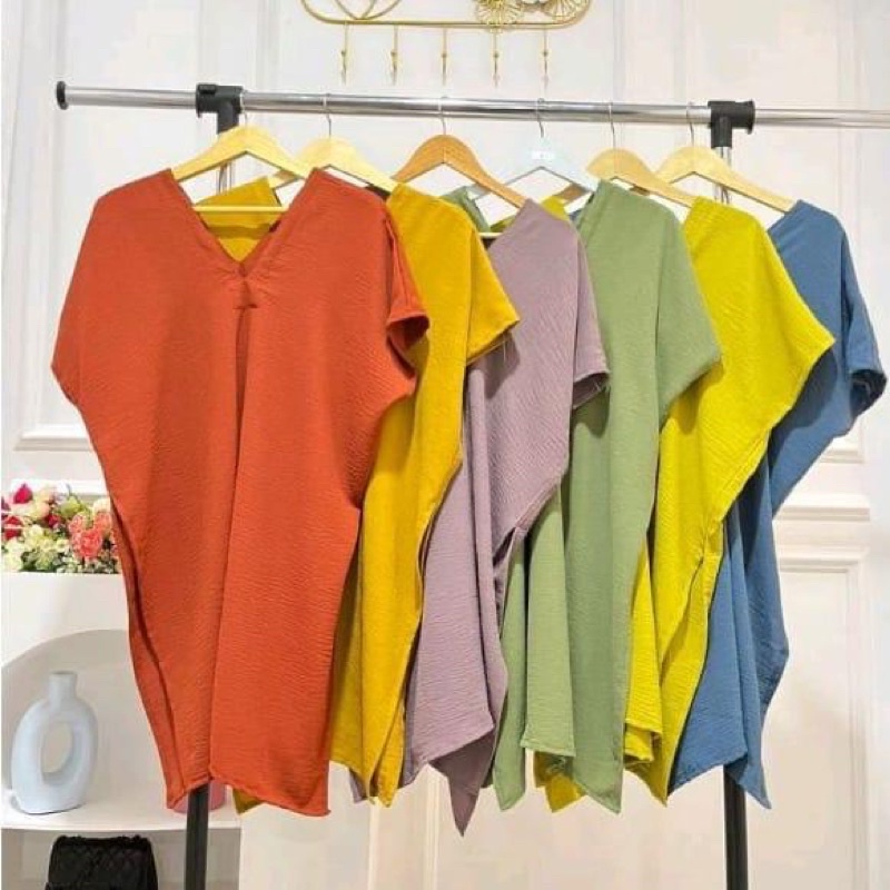 Blouse V-Neck Nagita Slavina