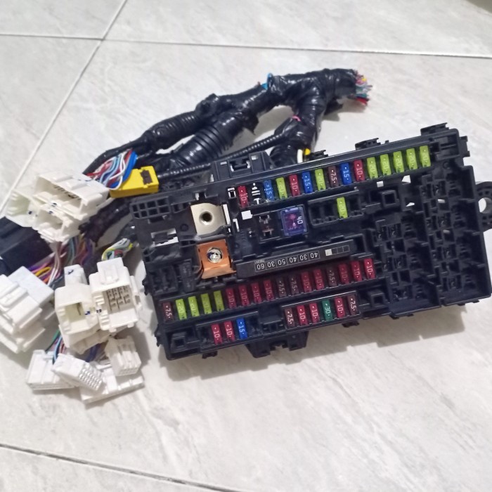 sekring honda brio - mobilio