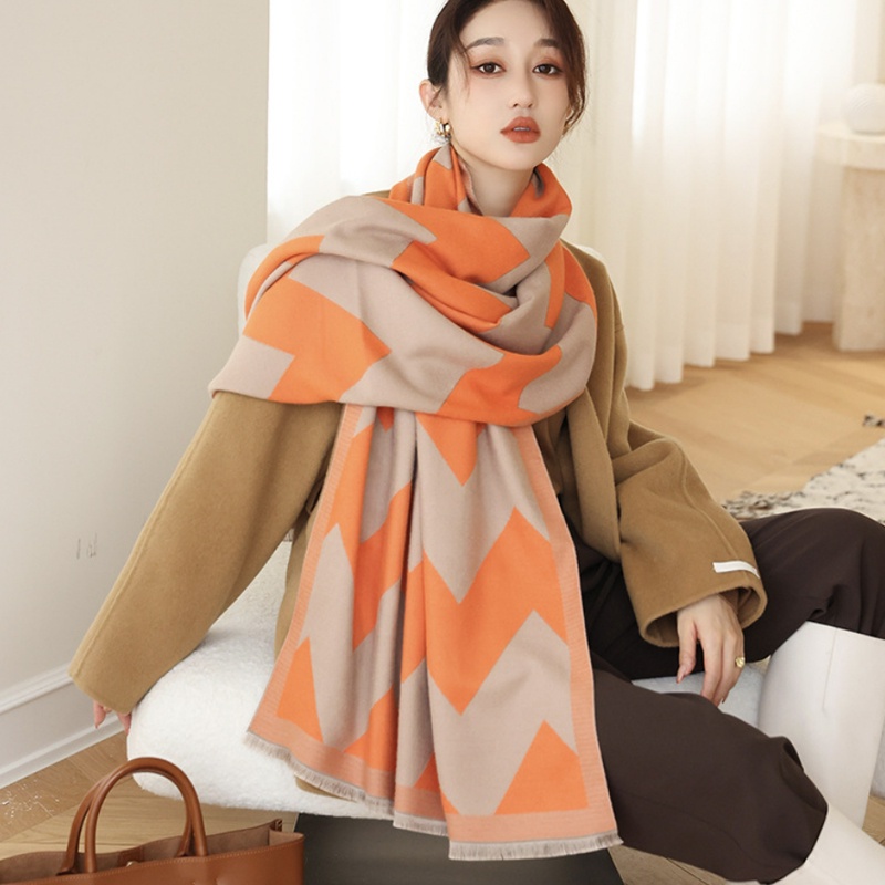 Syal &quot;Sally&quot; 65 x 185 Anggun, mewah Bahan High Grade Cashmere Immitation