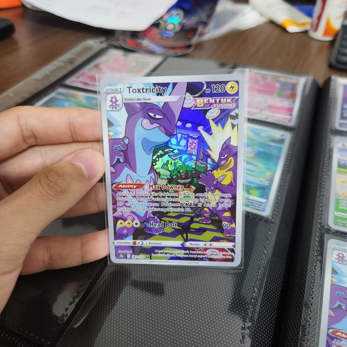Kartu Pokemon Indonesia - Vstar Semesta - Toxtricity AR