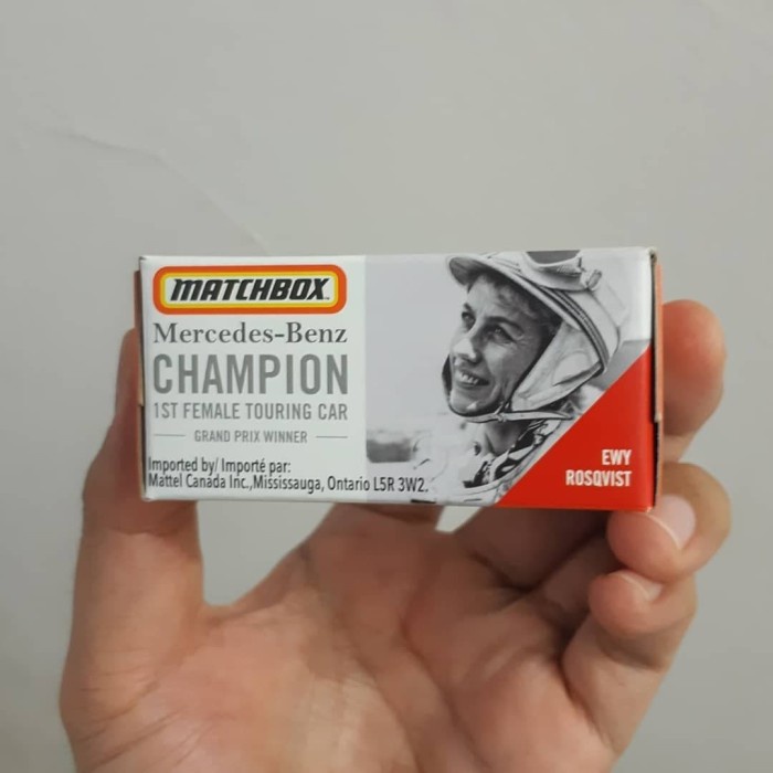 Matchbox Mercedes-Benz 220 SE Sedan Champion Power Grabs