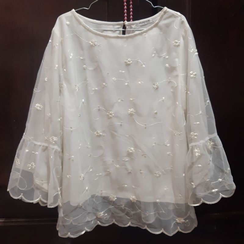 Preloved Atasan Blouse Tile Kondangan GLACÎER