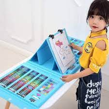 1 SET 208 KRAYON RAYON SUPER MEGA ART SET Crayon Set Alat Mewarnai Rainbow Alat Menggambar Koper Gambar Bergambar motif Pink Biru drawing Mewarnai Hadiah anak-anak Warna pensil Alat Super Umur Kecil Lengkap Lucu Viral Aneh Laris Barang Melukis Lukisan