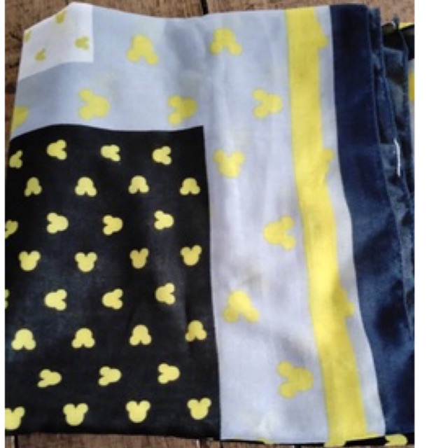 preloved hijab motif