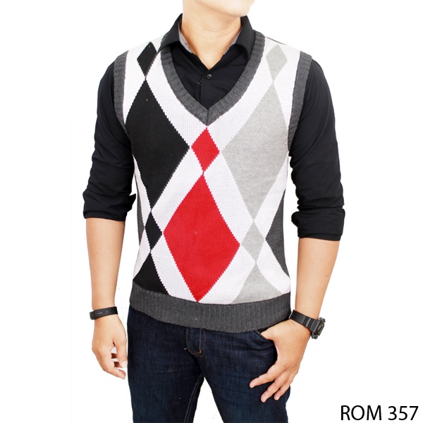 Crocheted Mens Vest Rajut Cream – ROM 454