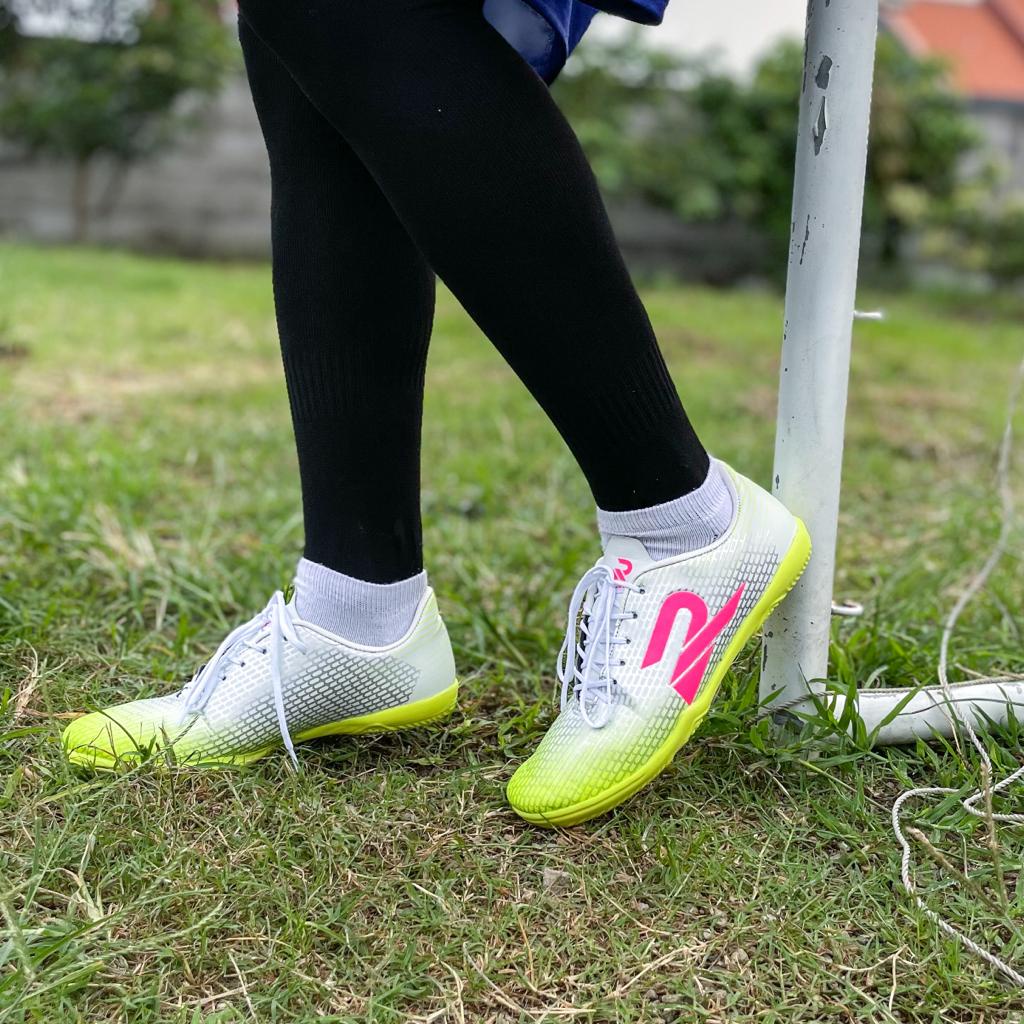 sepatu futsal pria dewasa rexbic 001 kaki lebar size 38-43 lokal original made in indonesia terbaru keren