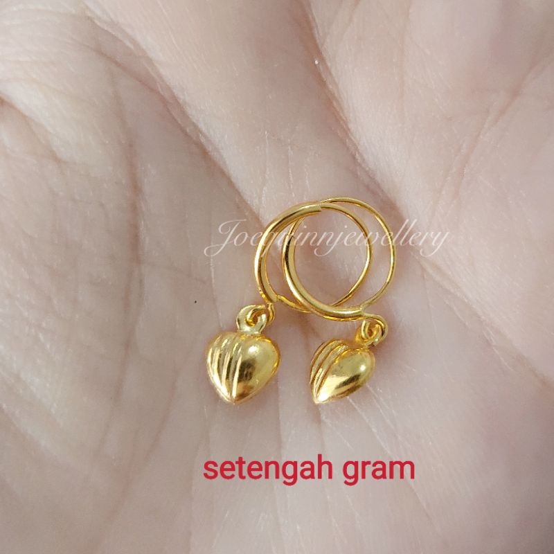 anting stengah gram model kupu dan love kaitan bulet emas muda