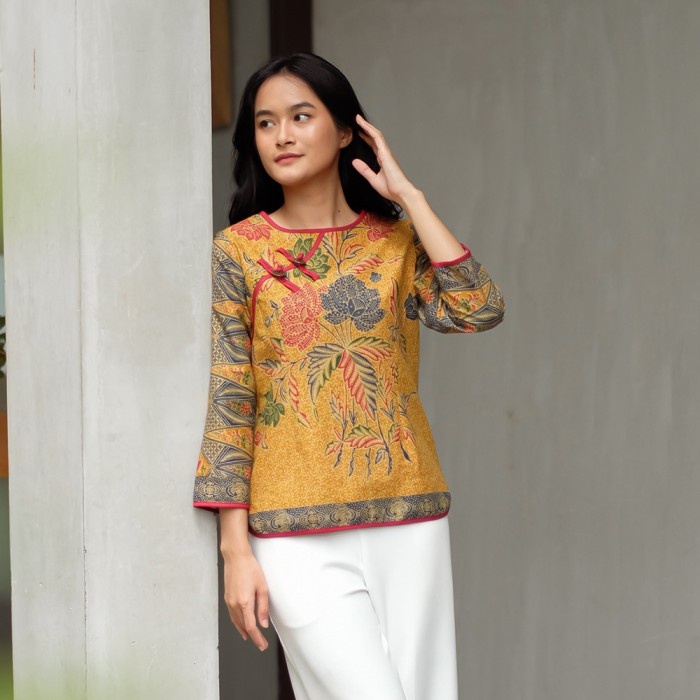 Kain Nona Rara - Nona Buketan T1241, Baju Atasan Kerja Batik Wanita Modern