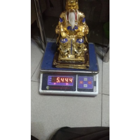 Patung dewa kuningan